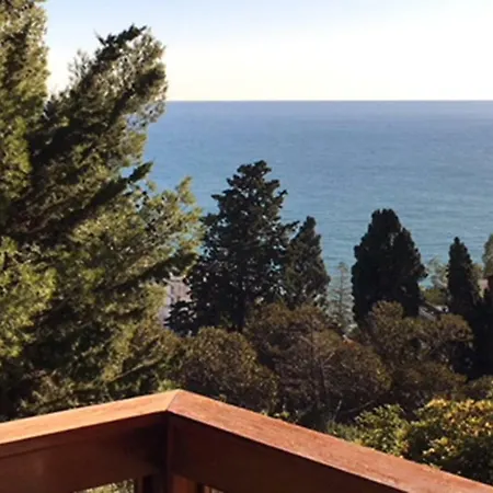 Luxury With Bay View Apartment