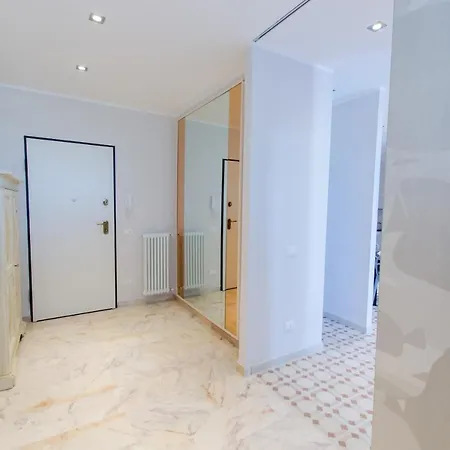 Lägenhet Luxury With Bay View Sanremo